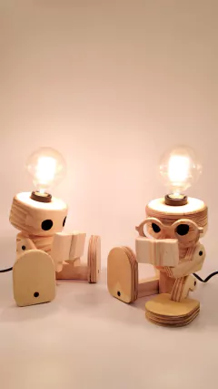 Imagen de Velabot lector canchero con lentes