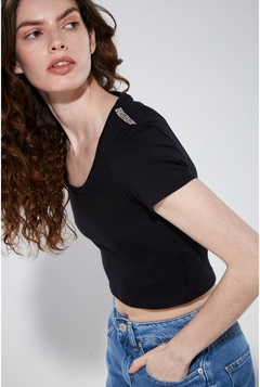 Remera C/R M/C SIMONE en internet