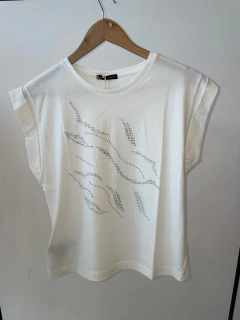 Remera ZEBRA SHINE con detalles Plata y rojo