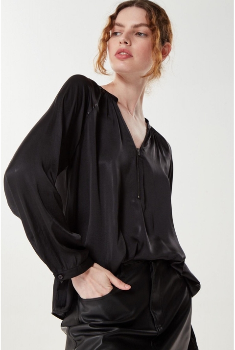 Blusa NAT (negro)