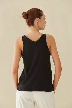 Musculosa GIGI (Negro) en internet