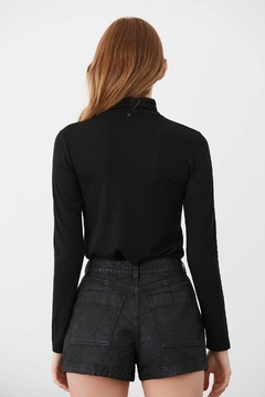 Polera JULIA (negro) en internet