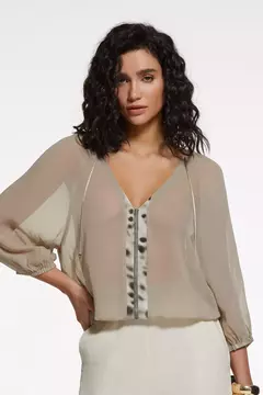 Blusa Kalu en internet