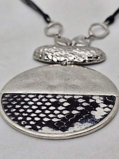 Collar Metal Rústico y print - tienda online
