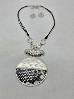 Imagen de Collar Metal Rústico y print