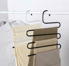 Percha de metal para espacios reducidos - tienda online