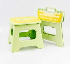 Banquito Plegable Movil Con Manija Multiuso Plastico Deco en internet