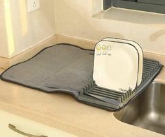 Escurridor de platos con paño absorbente