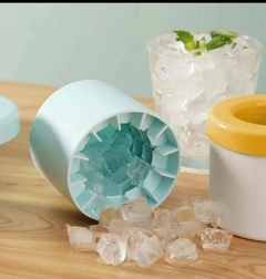 Molde Silicona Para Cubitos de Hielo - comprar online