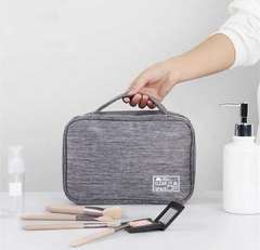 Neceser Organizador Colgante Cosmetica bolsillos y cierre - comprar online