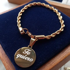 Pulsera Soga 4mm Acero Quirúrgico Dorado Con Dije Grabado Láser Personalizado