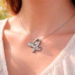 Conjunto de Acero Quirúrgico con Dije de Mariposa - Cadena - comprar online