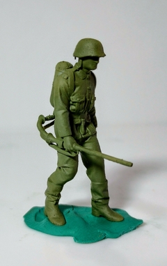SOLDADO LANZALLAMAS
