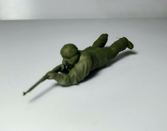 SOLDADO RUSO CUERPO A TIERRA