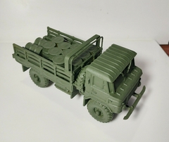 ,CAMION RUSO GAZ 66 tambores