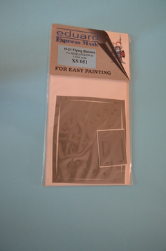 H21 Flying banana Mask 1/72