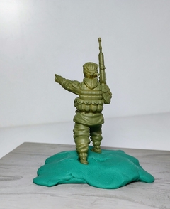 Ukraniana mujer Soldado moderno. - comprar online