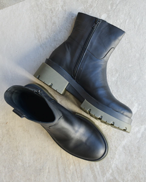 CAMELIA NEGRO BASE VERDE - comprar online