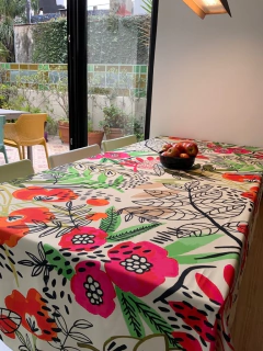 Mantel Amor Easy Clean - Tres Tintas