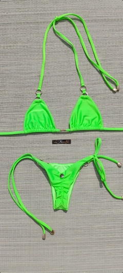 BIQUÍNI CORTININHA E CALCINHA EMPINA BUMBUM 2 ARGOLAS VERDE NEON - comprar online