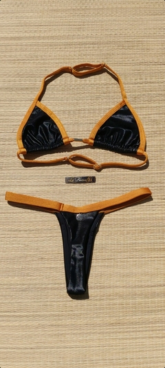 BIQUÍNI CORTININHA REGULADOR E CALCINHA FIO PRETO/DOURADO - comprar online