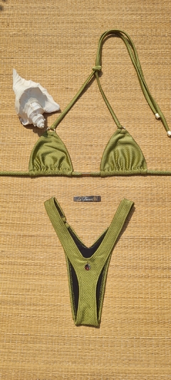 BIQUÍNI CORTININHA E CALCINHA ASA DELTA CINTURA ALTA ARGOLAS LATERAIS - comprar online