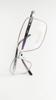 Armação para óculos de grau London L2962 COL. CD Quadrada metal prata e preto - NEW GLASSES ÓTICA