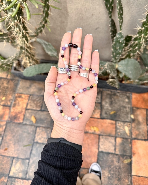 Collar Charo - Ambar, Aguamarina, jade paz, amatista y cuarzo rosa.