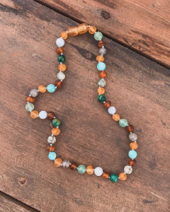 Collar Rio - Ámbar, Labradorita, Amazonita, Aventurina, Aguamarina, Jade y Jade Paz en internet