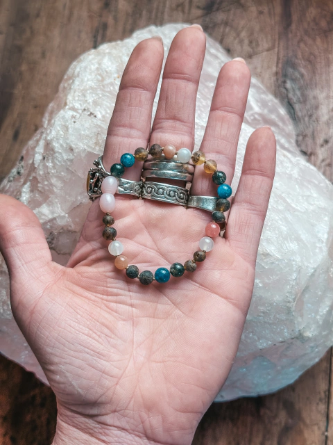 Pulsera Univers - Ámbar, Piedra De La Luna, Piedra Del Sol, Ágata Musgo, Apatita.