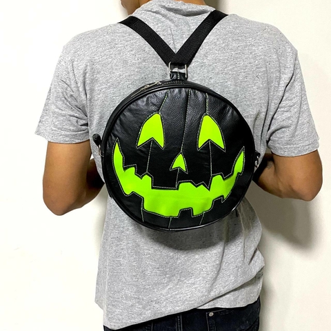 Mini mochila e bag 2 em 1 - abóbora tema halloween filme terror horror trash temática versão verde com preto