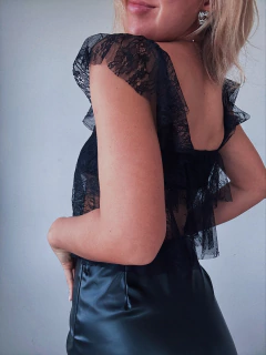 Imagen de TOP MADNID ENCAJE - NEGRO