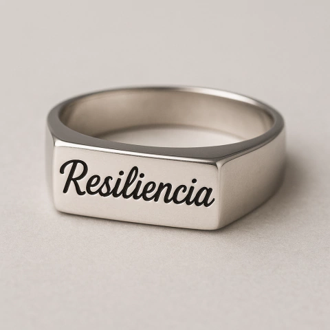 Anillo Personalizado en Plata 925 - Grabado "RESILIENCIA"
