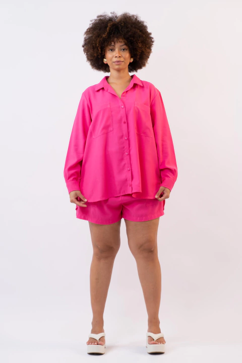 Camisa linho com bolsos e abotoamento rosa hibisco
