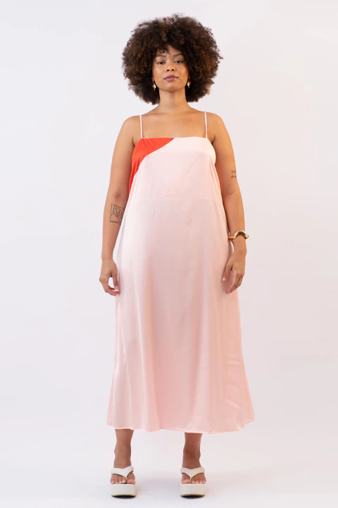 Vestido cetim longo com decote bicolor rosa