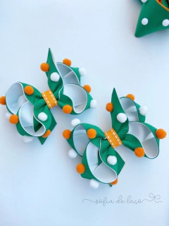 Laço Sofia escolar c/ pompons (unidade) na internet