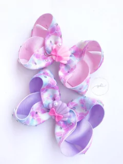 Laço Alice estampa de escamas c/ aplique de concha