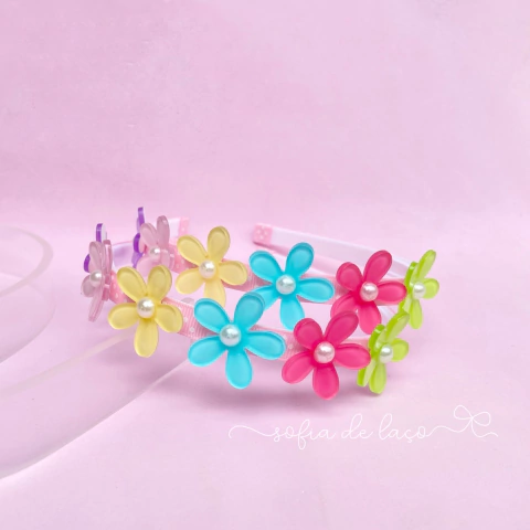 Tiara de flores em acrílico