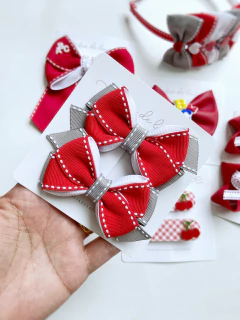 Imagem do Parzinho de laços Nina escolar