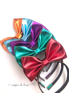 Tiara Antonela metalizado na internet