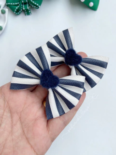 Laço Antonela listras com aplique de coração (unidade) - comprar online