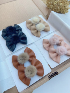 Parzinho Antonela c/ pompom