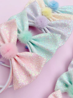 Tiara Antonela glitter e pompom - comprar online