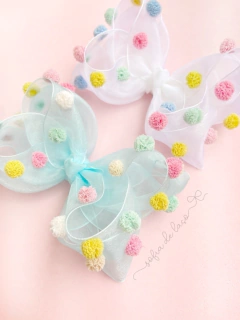 Laço Liz organza c/ pompons Candy - loja online