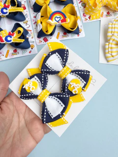 Parzinho escolar Clara P com coração ABC