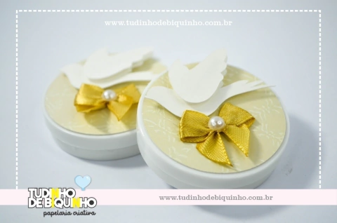 Latinha com aplique - Tudinho de Biquinho