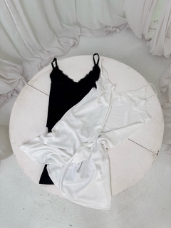 VESTIDO LENCERO