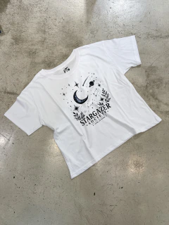 REMERA BOXY STARGAZER BY VT - comprar online