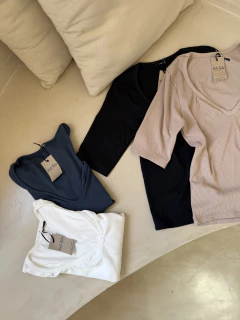 REMERA HOLLY - comprar online