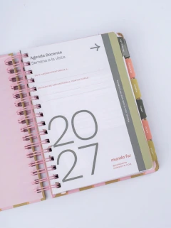 AGENDA 2027 FW SEMANAL CON ESPIRAL 15X21 DOCENTE - comprar online